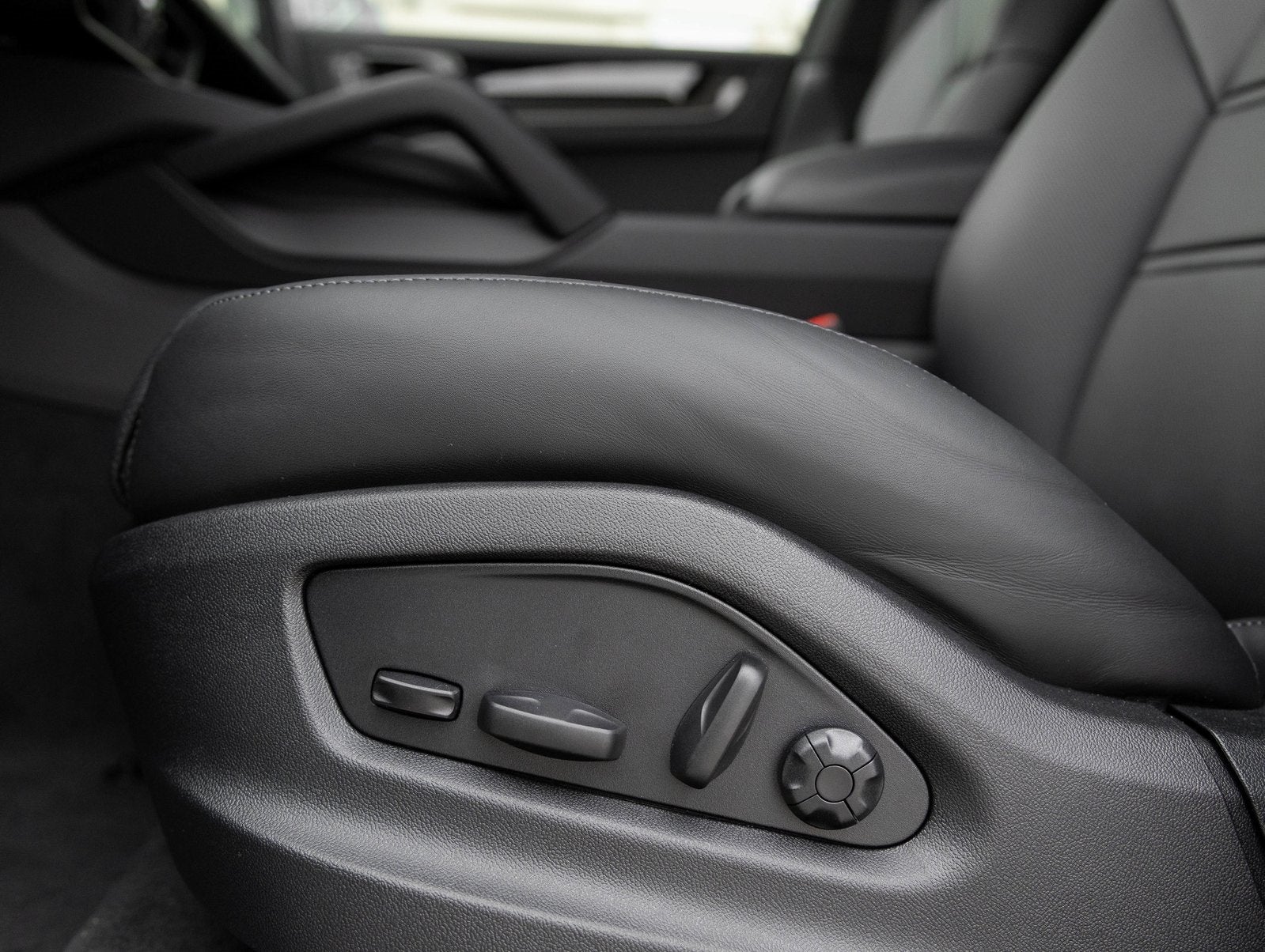 2026 Porsche Cayenne Cayenne GTS