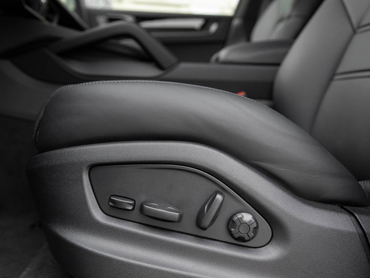 2026 Porsche Cayenne Cayenne GTS