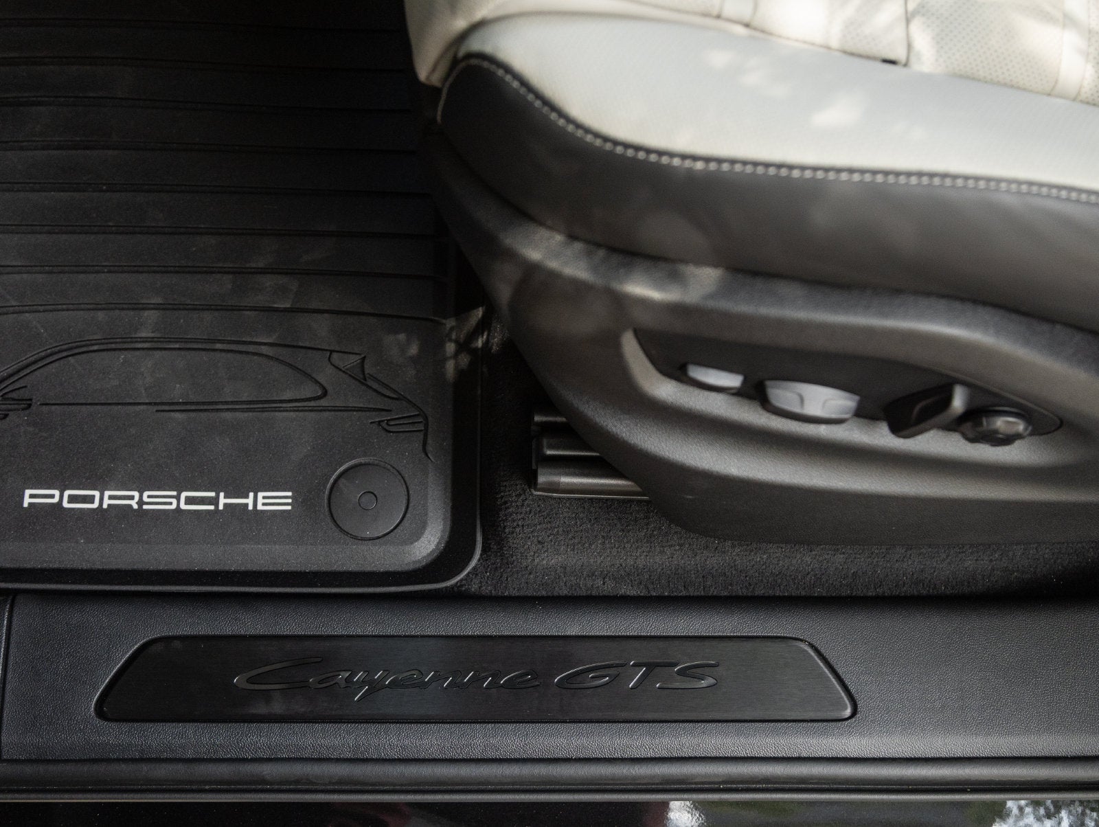 2026 Porsche Cayenne Cayenne GTS
