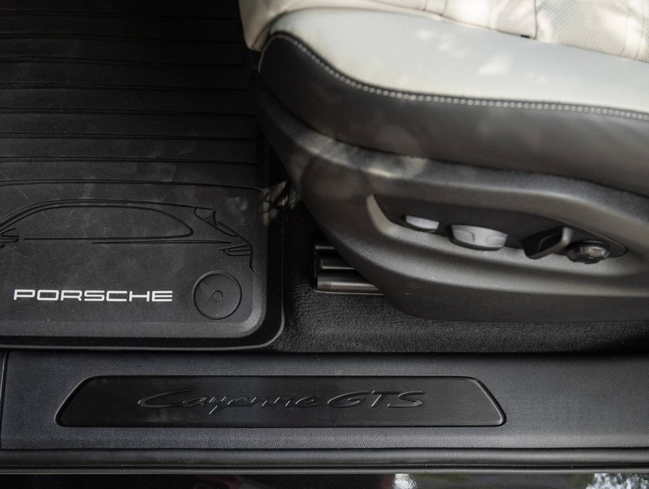 2026 Porsche Cayenne Cayenne GTS