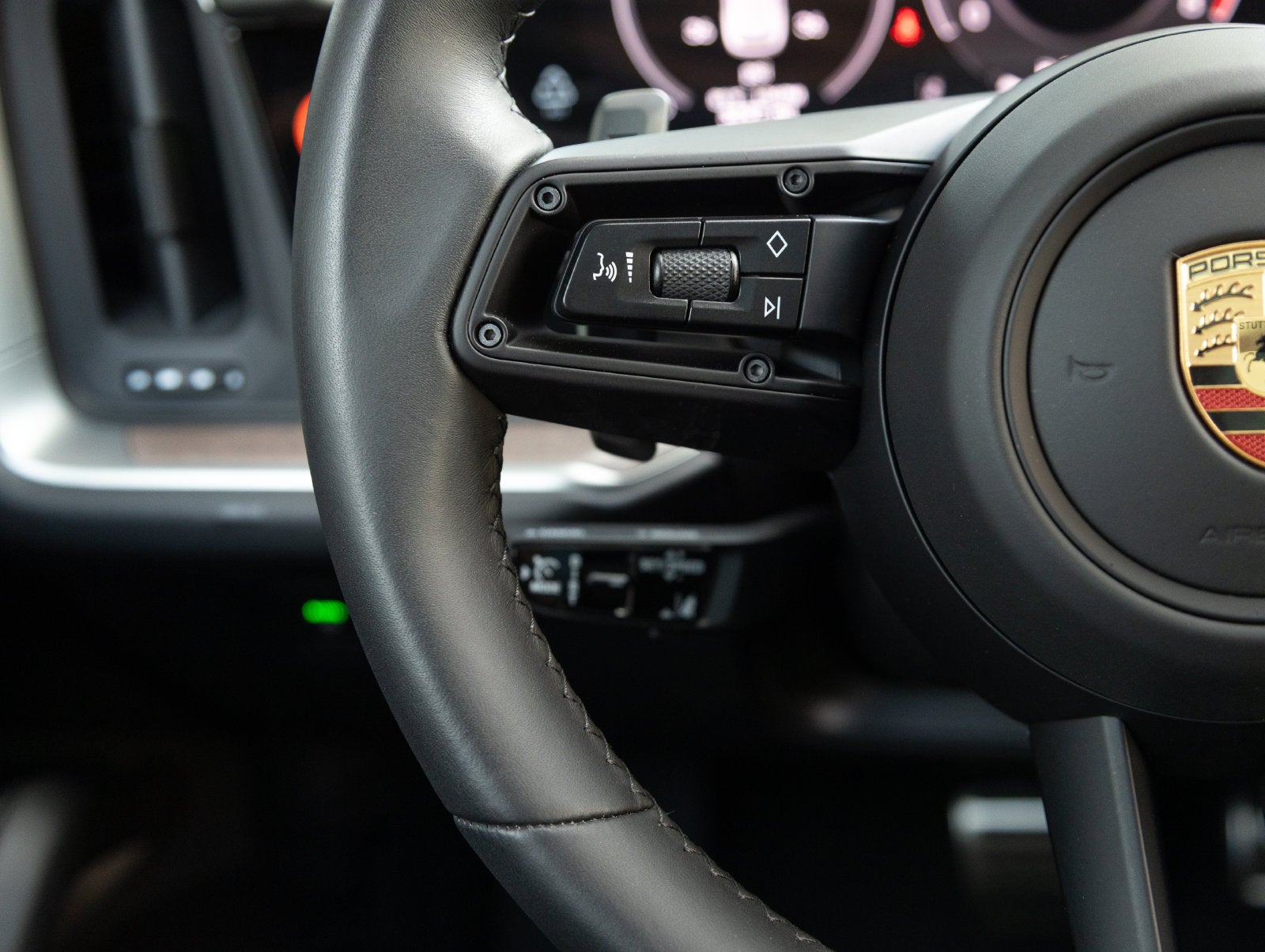 2025 Porsche Cayenne Cayenne GTS