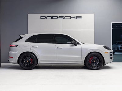 2026 Porsche Cayenne Cayenne GTS