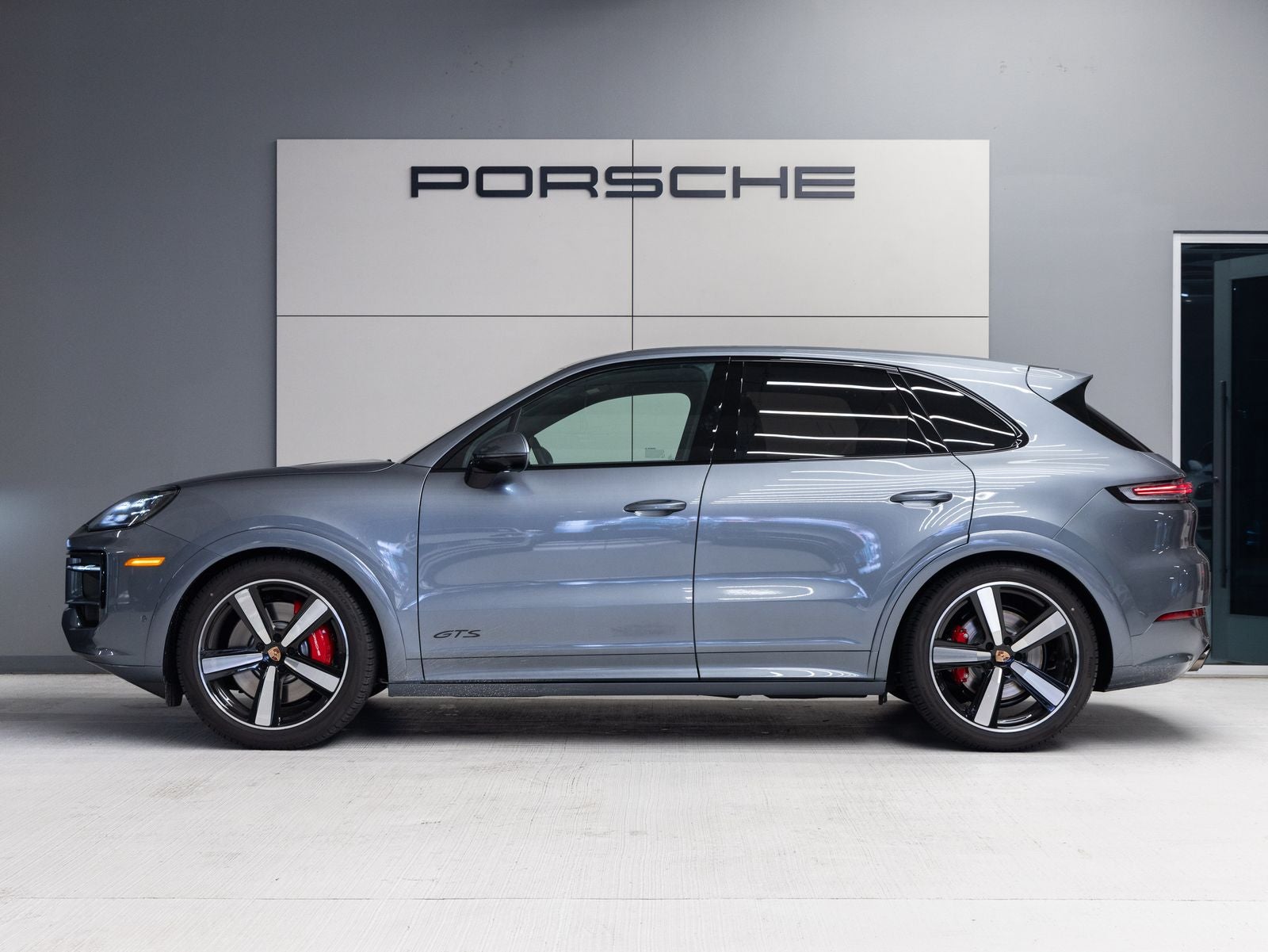 2026 Porsche Cayenne GTS