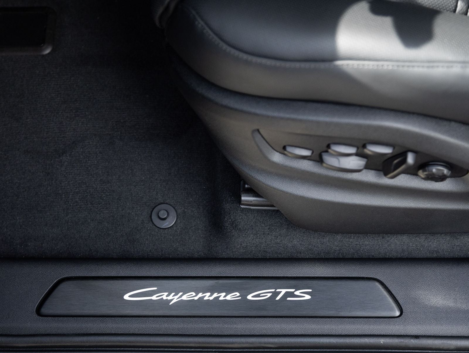 2026 Porsche Cayenne GTS