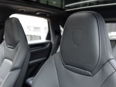 2026 Porsche Cayenne GTS