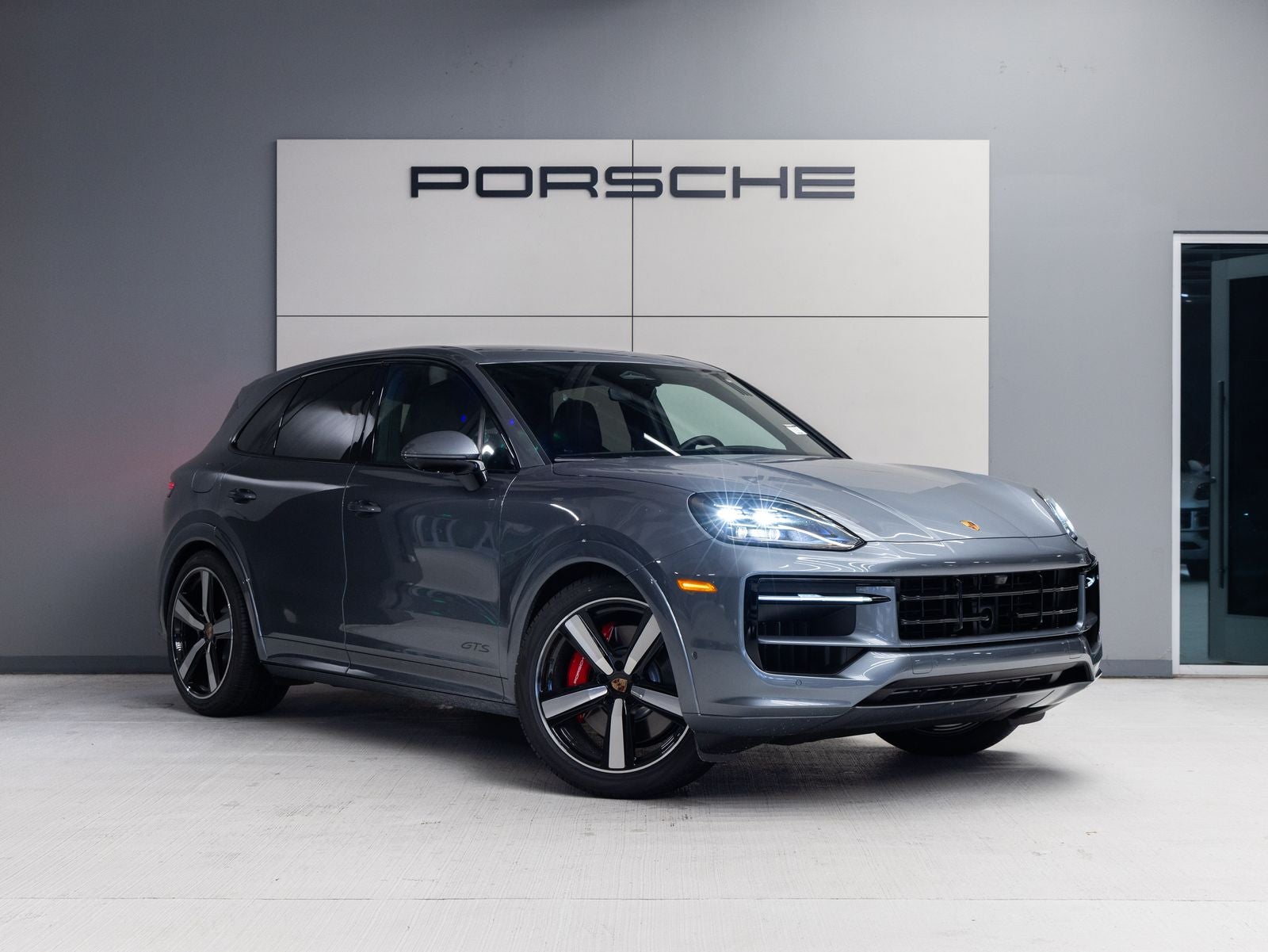 2026 Porsche Cayenne GTS