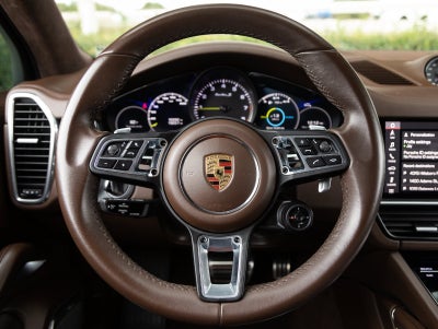 2020 Porsche Cayenne E-Hybrid Turbo S E-Hybrid