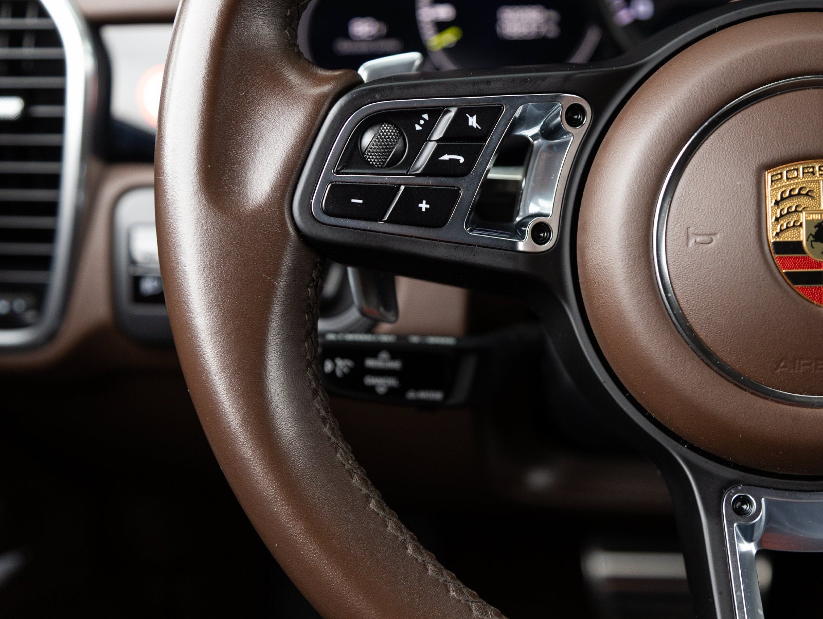2020 Porsche Cayenne E-Hybrid Turbo S E-Hybrid