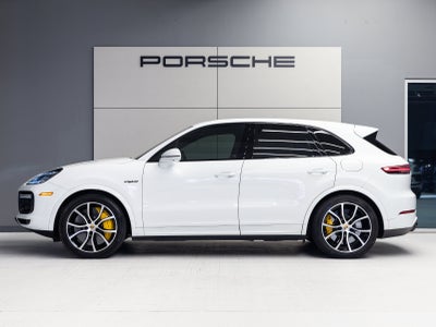 2020 Porsche Cayenne E-Hybrid Turbo S E-Hybrid