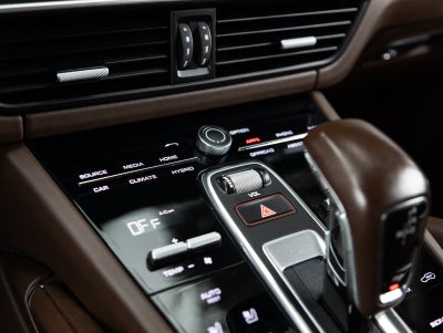 2020 Porsche Cayenne E-Hybrid Turbo S E-Hybrid