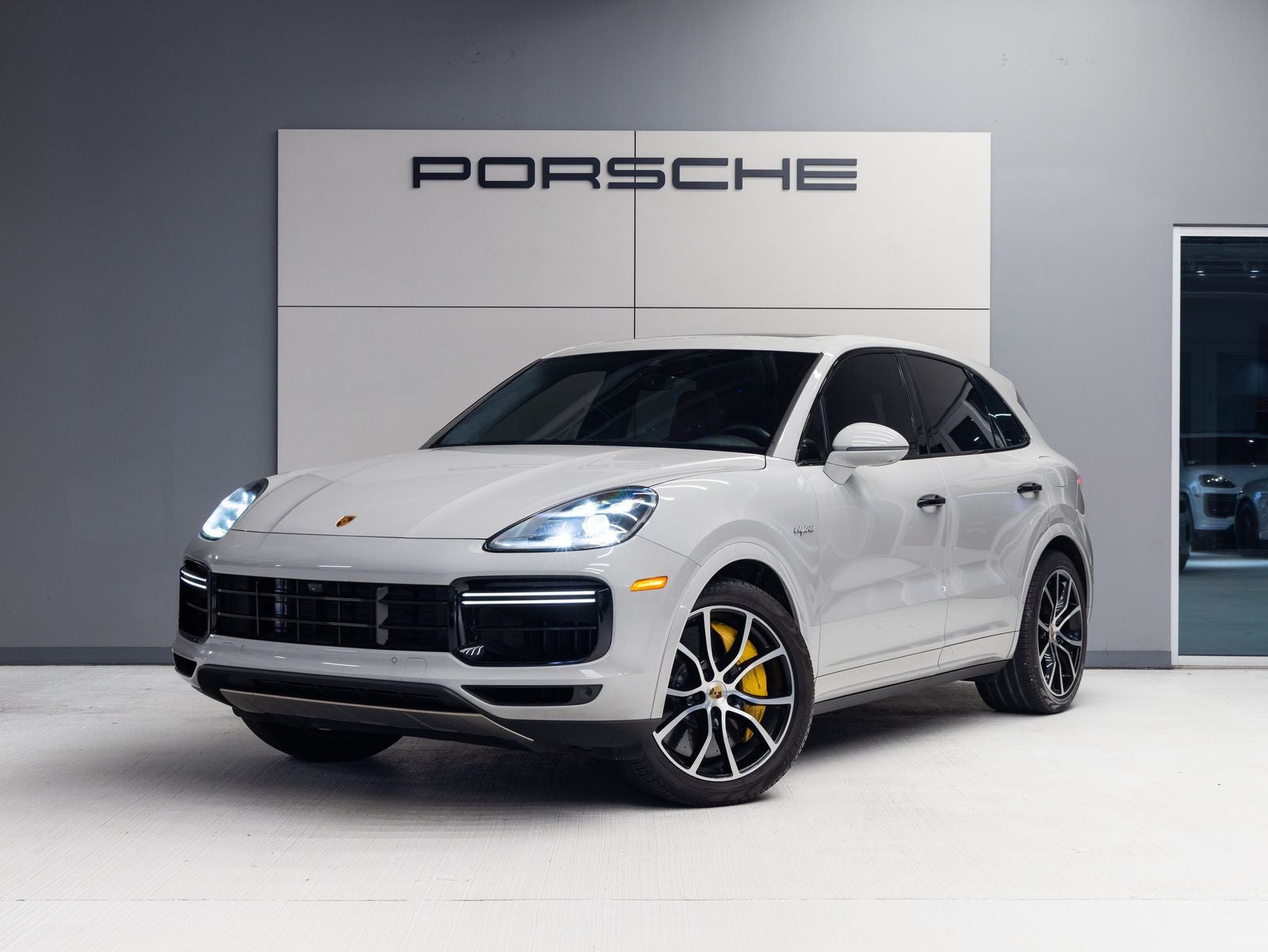 2022 Porsche Cayenne Cayenne Turbo S E-Hybrid
