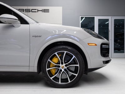 2022 Porsche Cayenne Cayenne Turbo S E-Hybrid