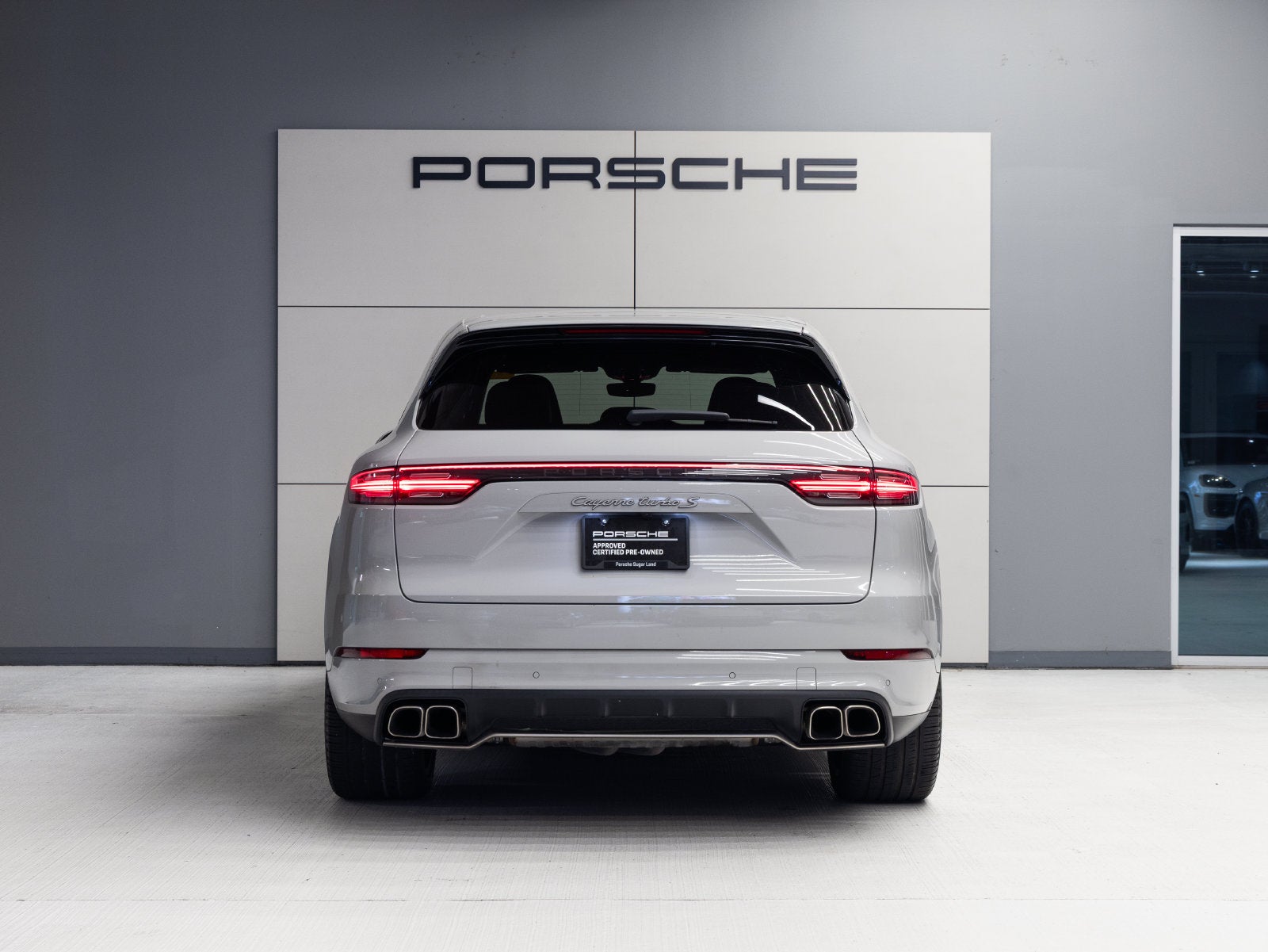 2022 Porsche Cayenne Cayenne Turbo S E-Hybrid