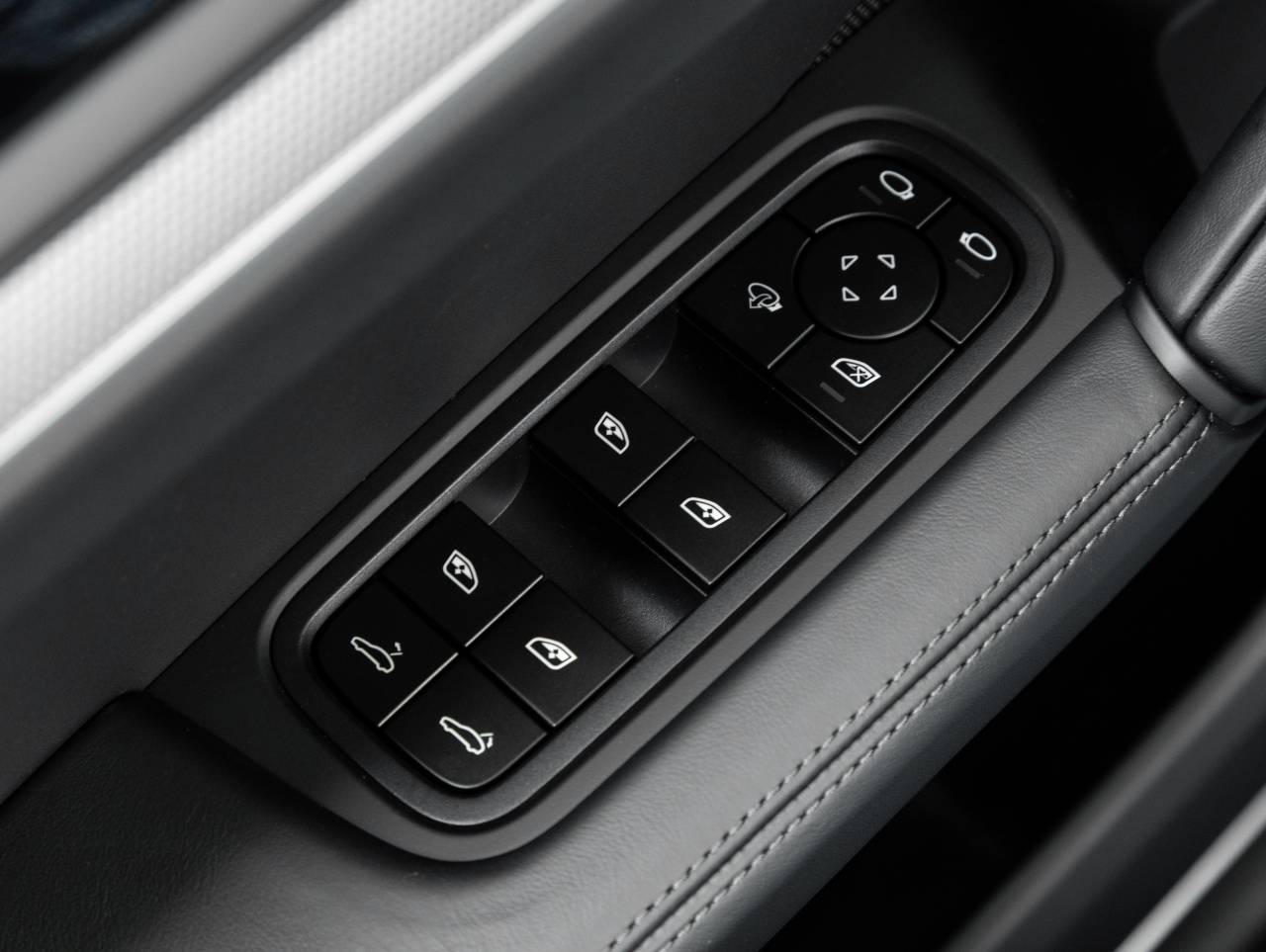 2026 Porsche Cayenne S