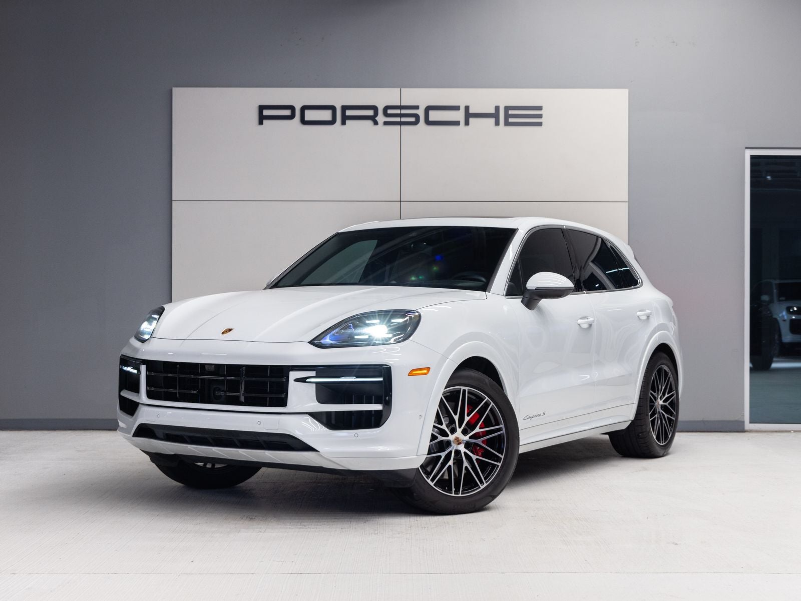 2025 Porsche Cayenne S