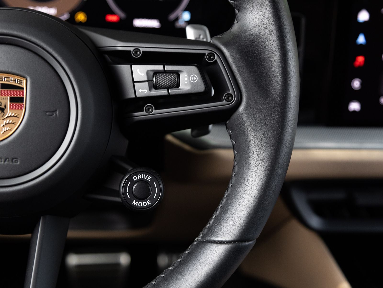 2025 Porsche Cayenne S