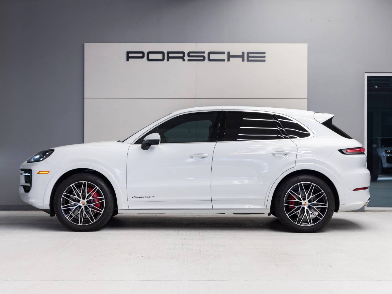 2025 Porsche Cayenne S
