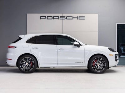 2025 Porsche Cayenne S