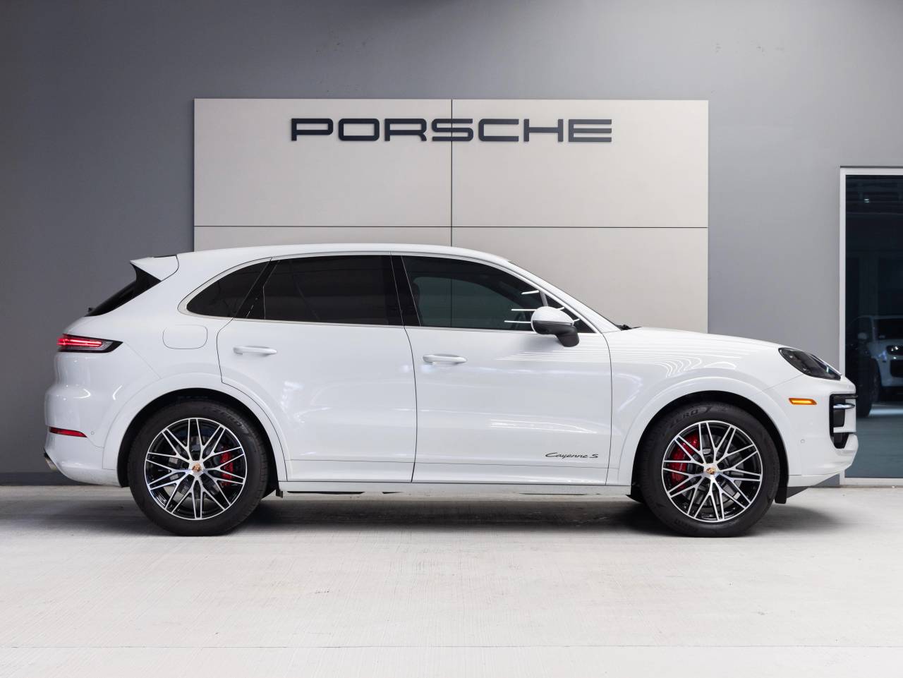 2025 Porsche Cayenne S