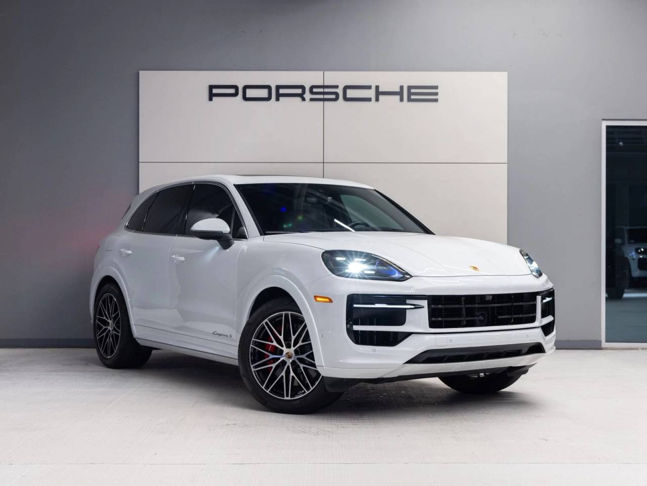 2025 Porsche Cayenne S