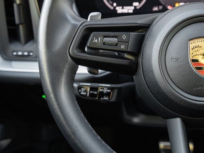 2024 Porsche Cayenne Cayenne S (MY24)