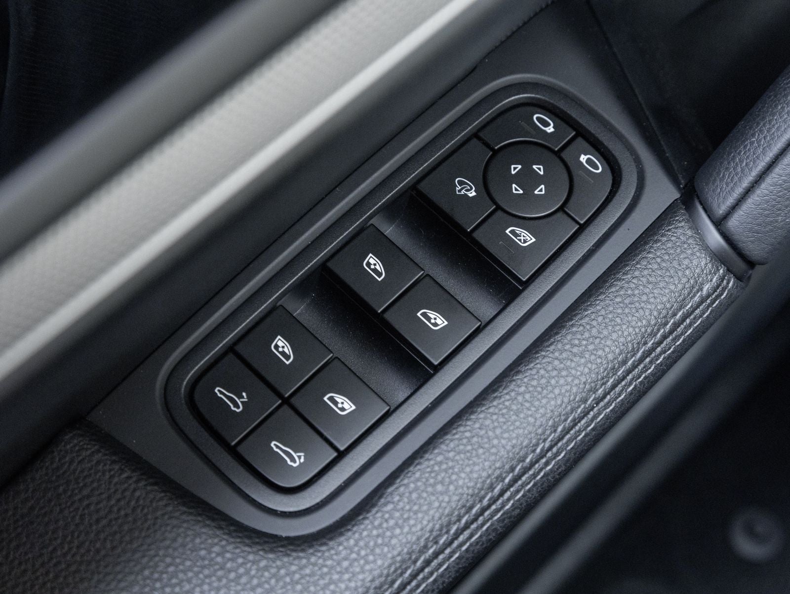 2024 Porsche Cayenne Cayenne S (MY24)