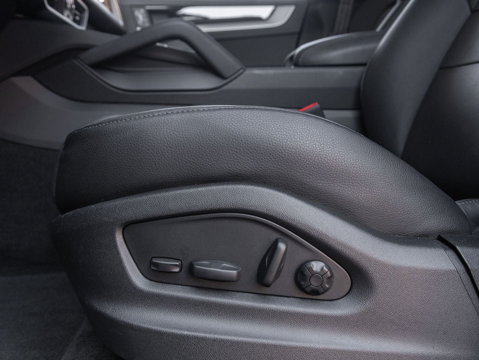 2024 Porsche Cayenne Cayenne S (MY24)