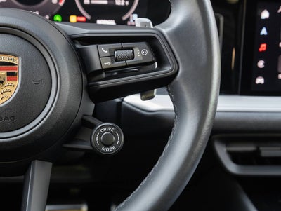 2024 Porsche Cayenne Cayenne S (MY24)