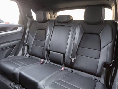 2024 Porsche Cayenne Cayenne S (MY24)