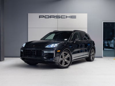 2025 Porsche Cayenne Turbo E-Hybrid