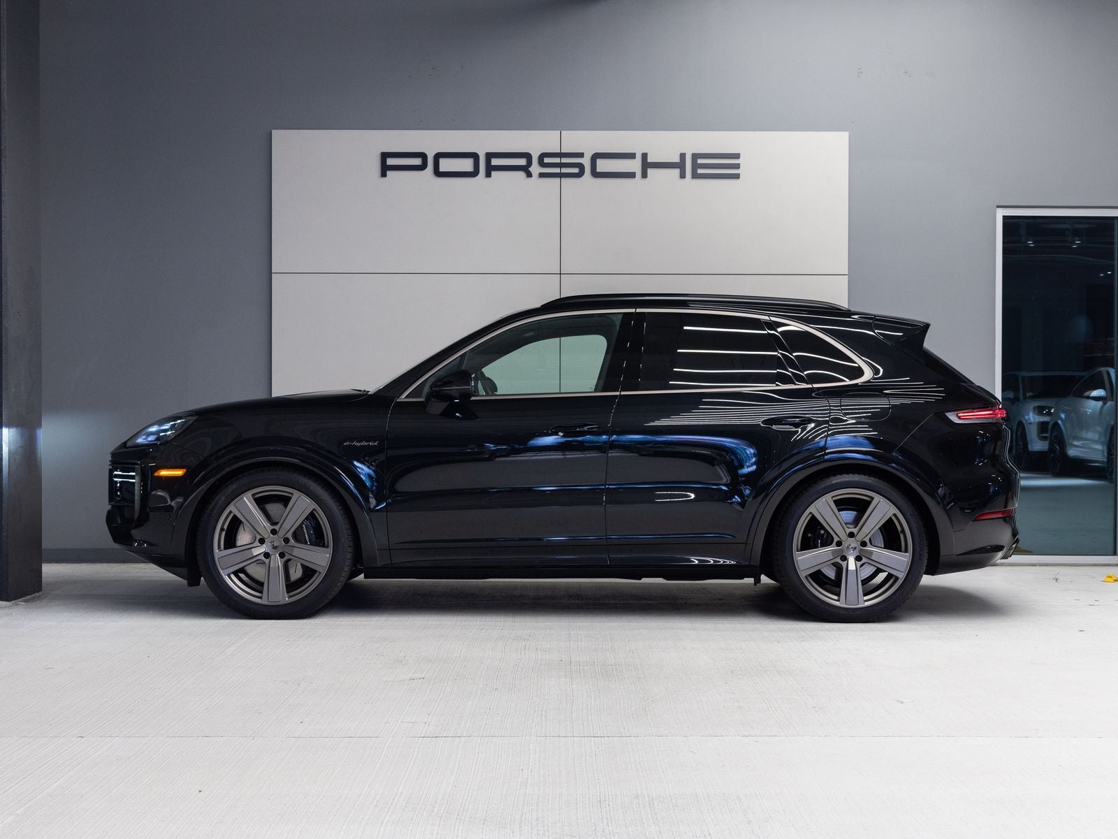 2025 Porsche Cayenne Turbo E-Hybrid