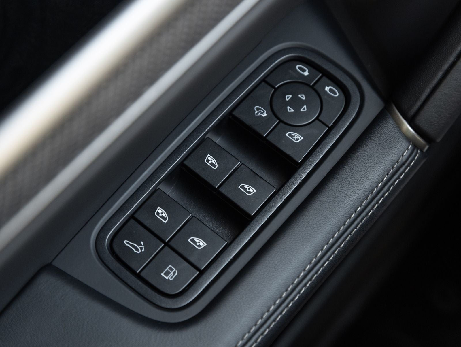 2025 Porsche Cayenne Turbo E-Hybrid