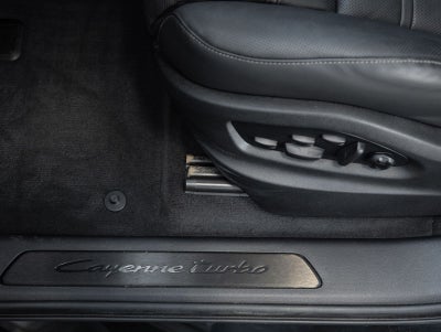 2025 Porsche Cayenne Turbo E-Hybrid