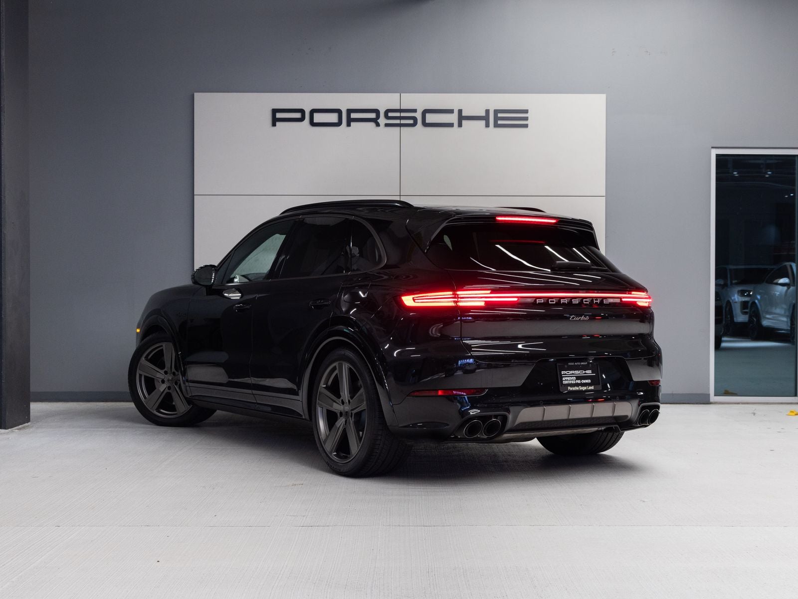 2025 Porsche Cayenne Turbo E-Hybrid