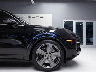 2025 Porsche Cayenne Turbo E-Hybrid