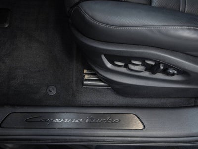 2025 Porsche Cayenne Turbo E-Hybrid