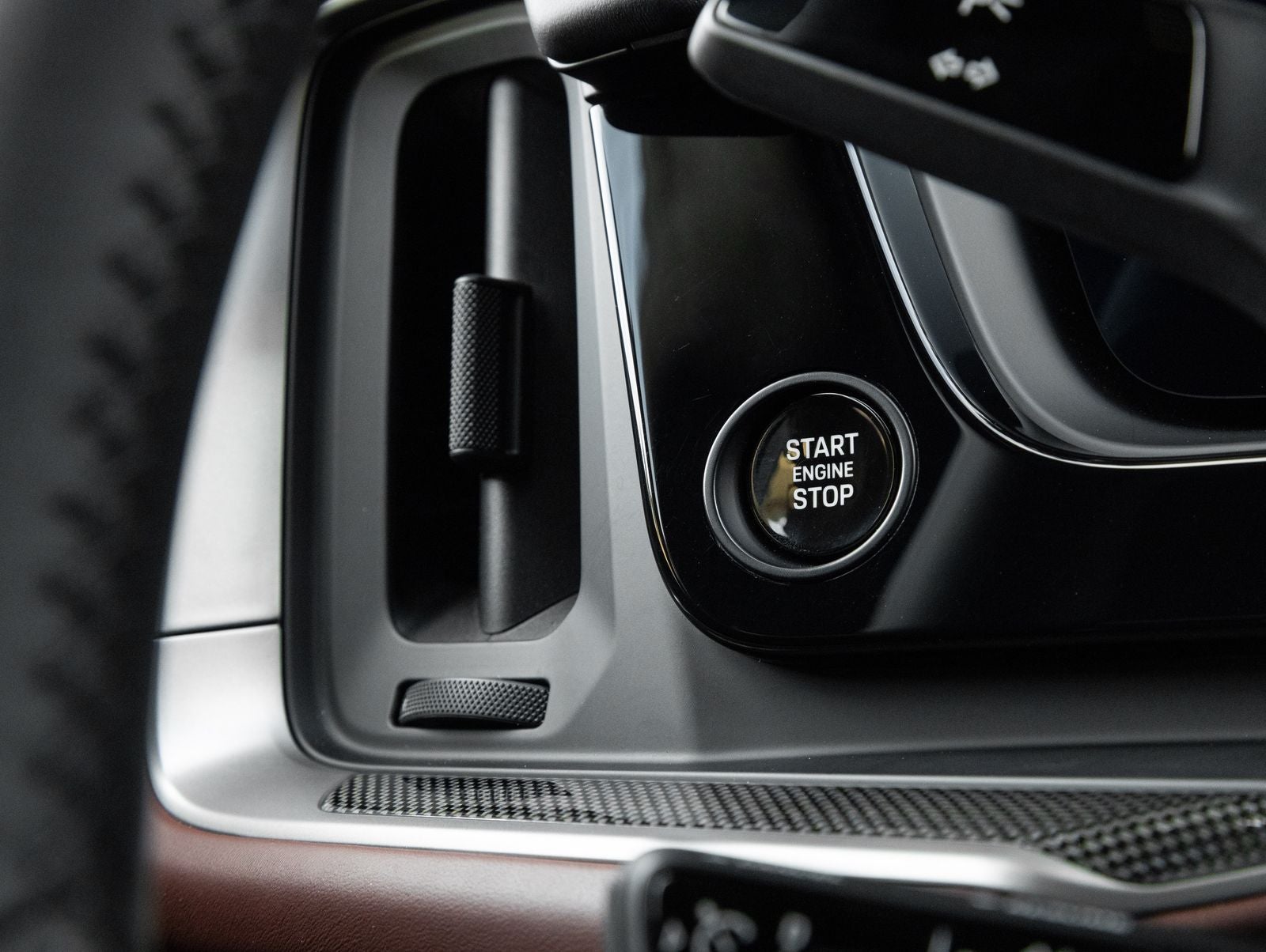 2025 Porsche Cayenne Turbo E-Hybrid