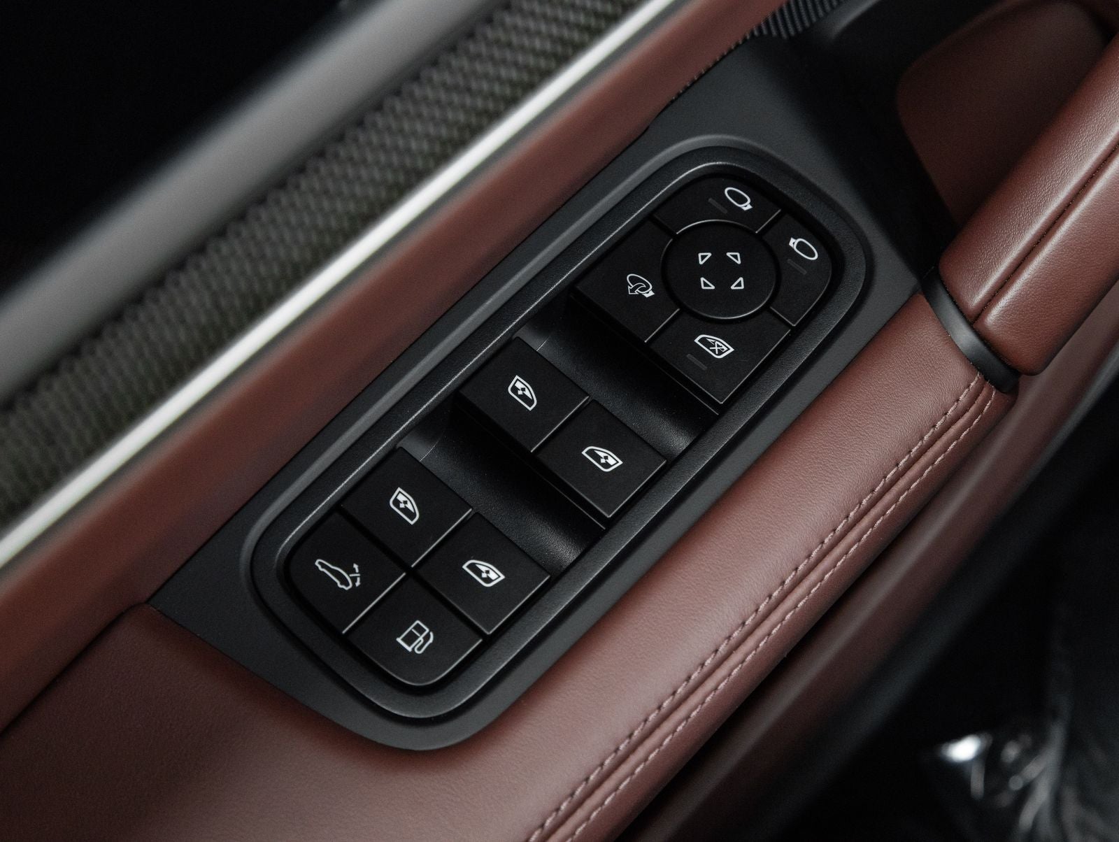 2025 Porsche Cayenne Turbo E-Hybrid