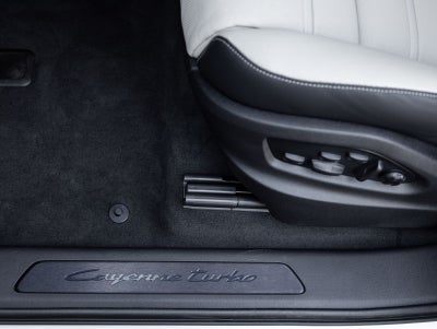 2026 Porsche Cayenne Turbo E-Hybrid