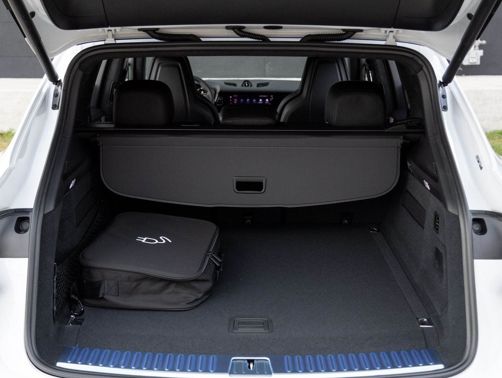 2026 Porsche Cayenne Turbo E-Hybrid