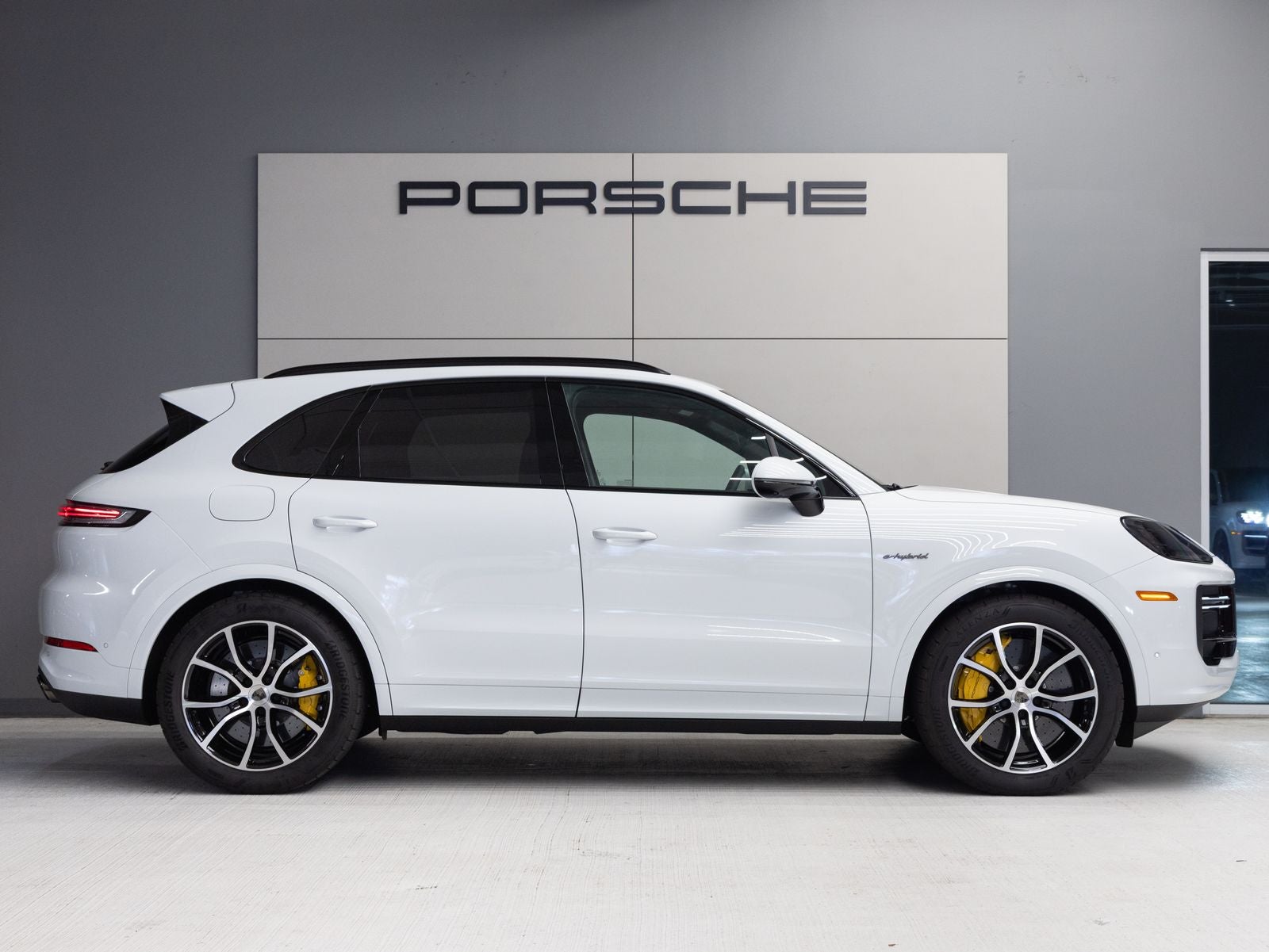 2026 Porsche Cayenne Turbo E-Hybrid