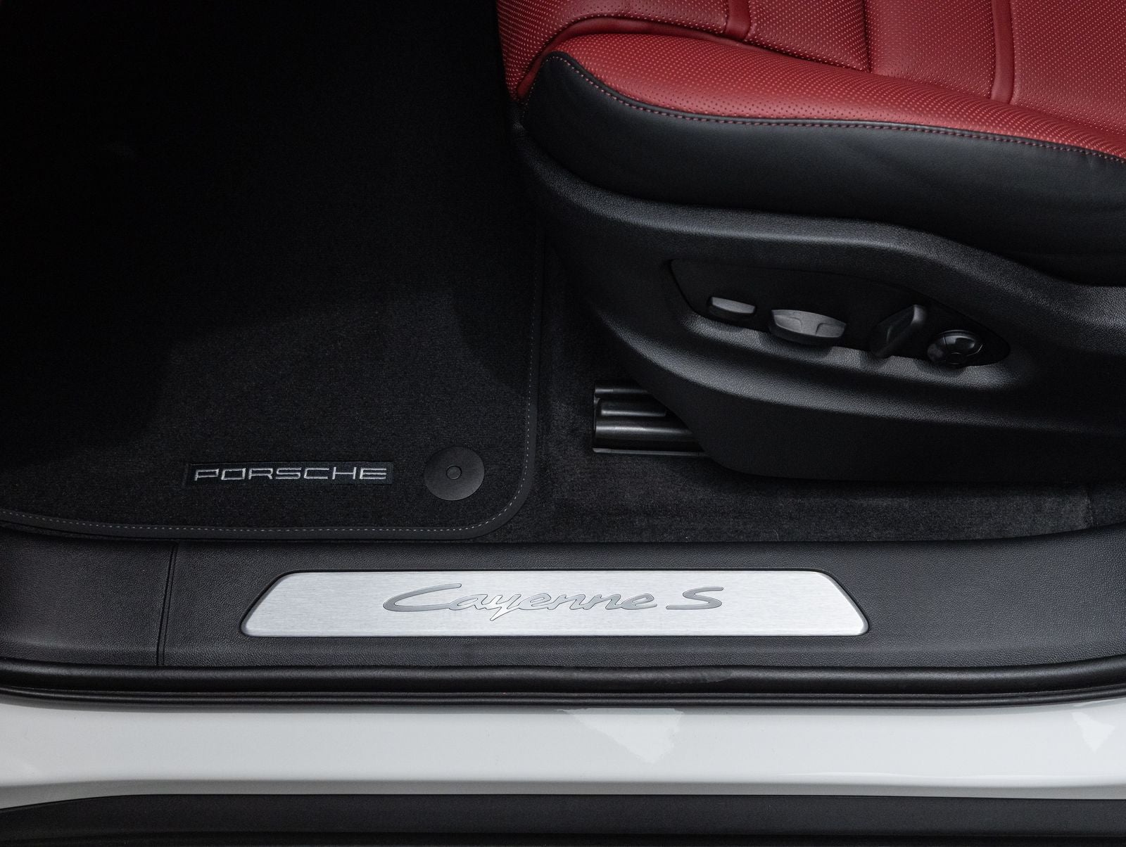 2026 Porsche Cayenne S E-Hybrid