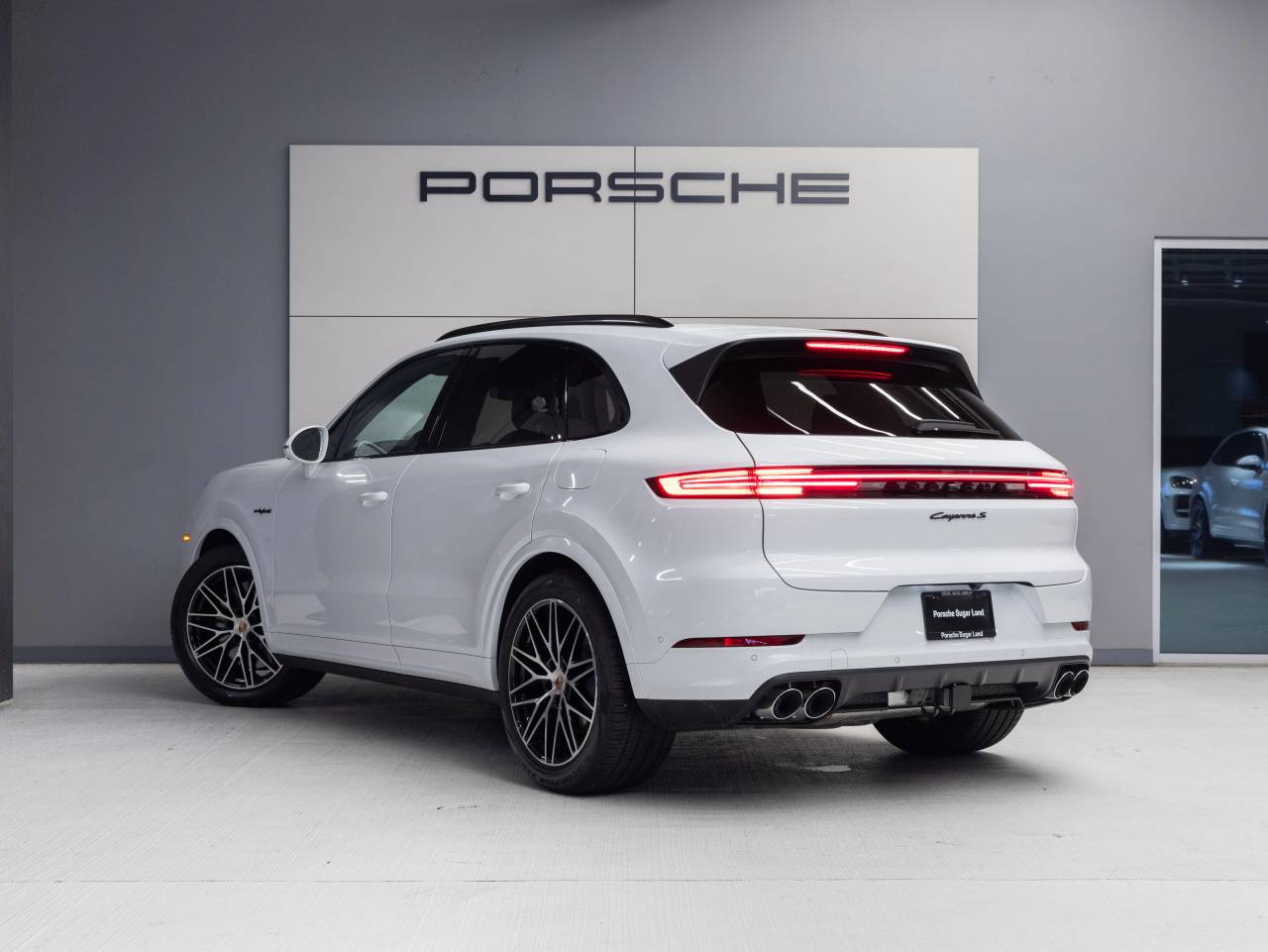 2026 Porsche Cayenne S E-Hybrid