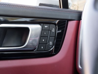 2023 Porsche Cayenne Cayenne Coupe Platinum Edition