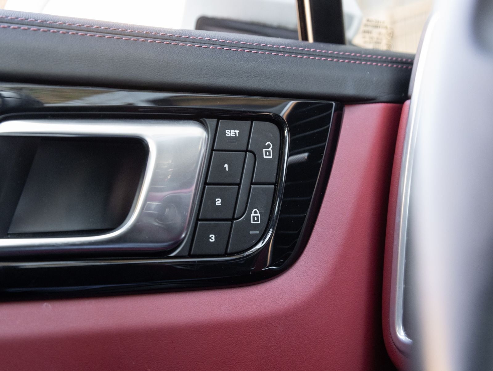 2023 Porsche Cayenne Cayenne Coupe Platinum Edition