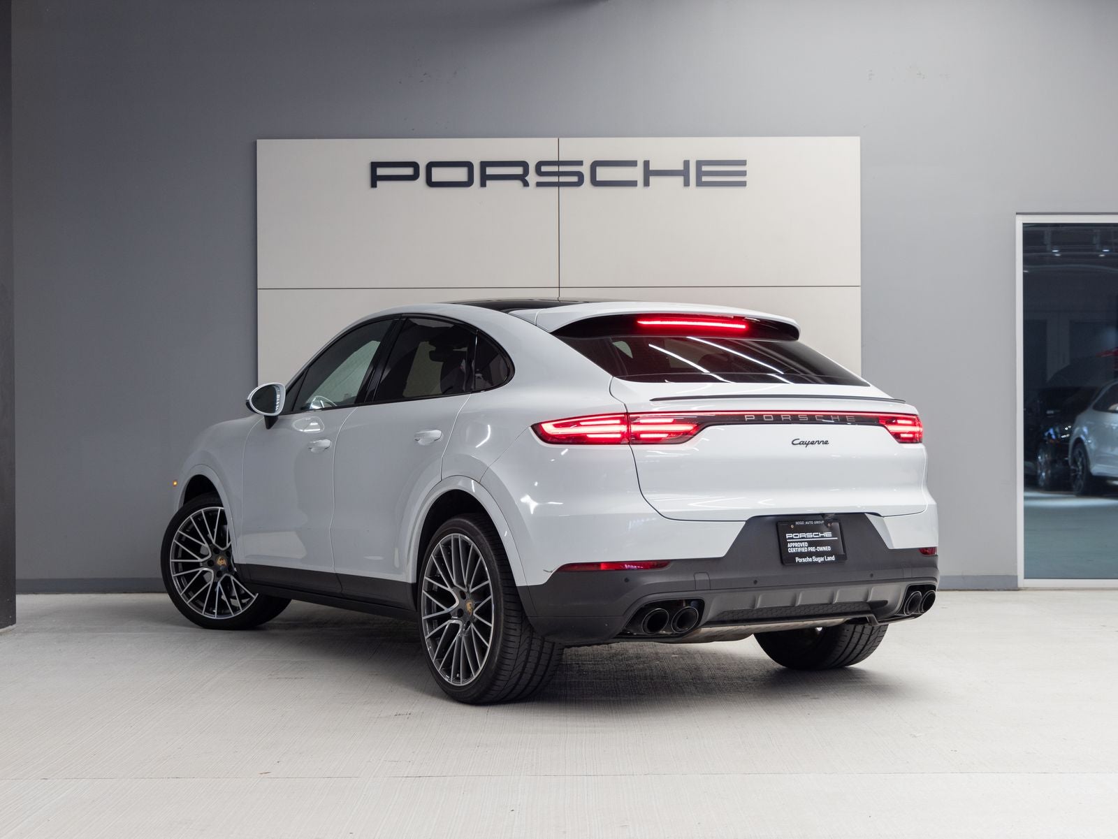 2023 Porsche Cayenne Cayenne Coupe Platinum Edition