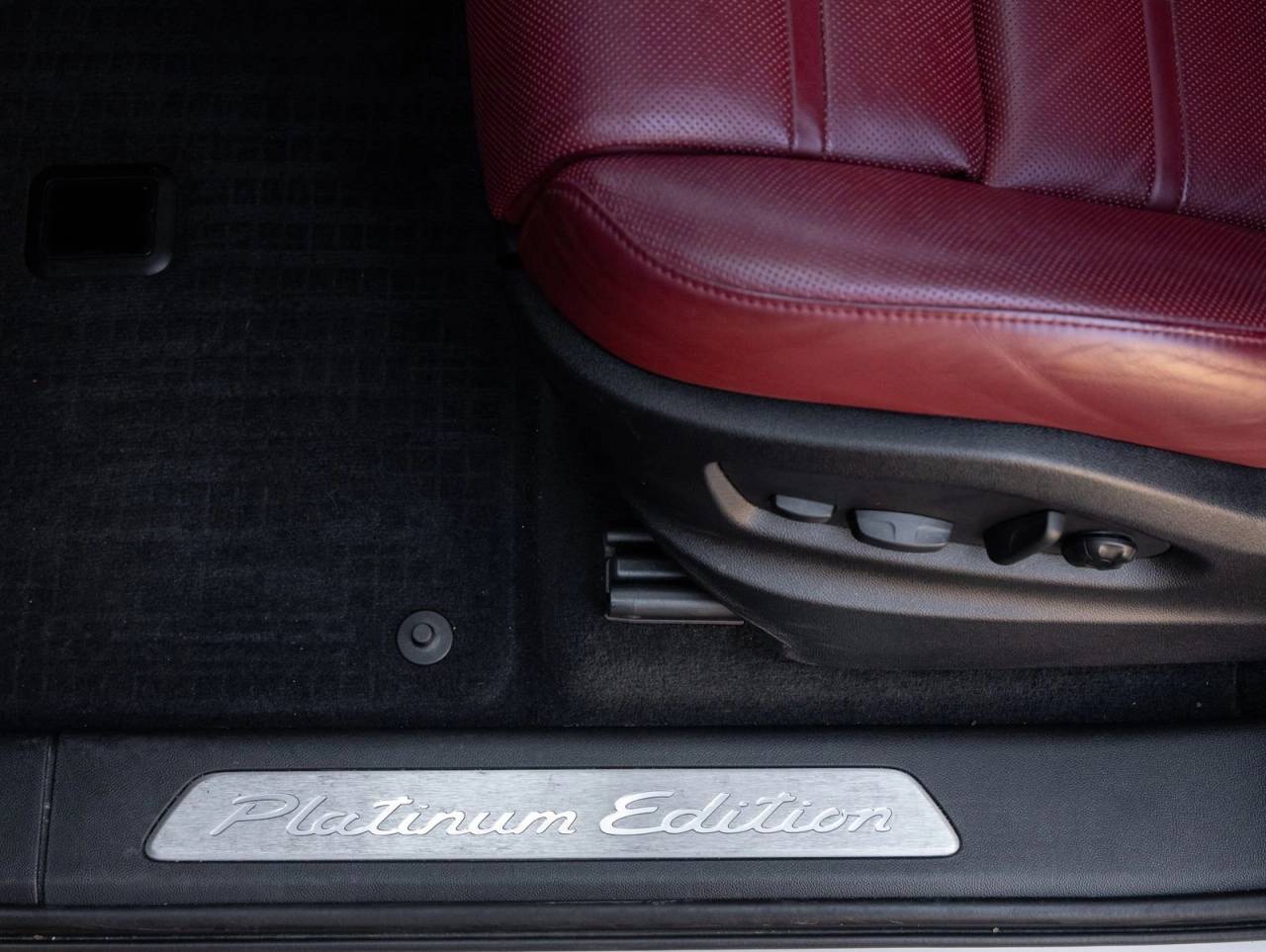 2023 Porsche Cayenne Cayenne Coupe Platinum Edition