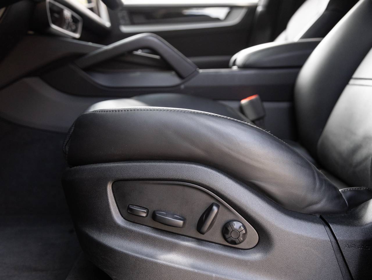 2024 Porsche Cayenne Cayenne Coupe