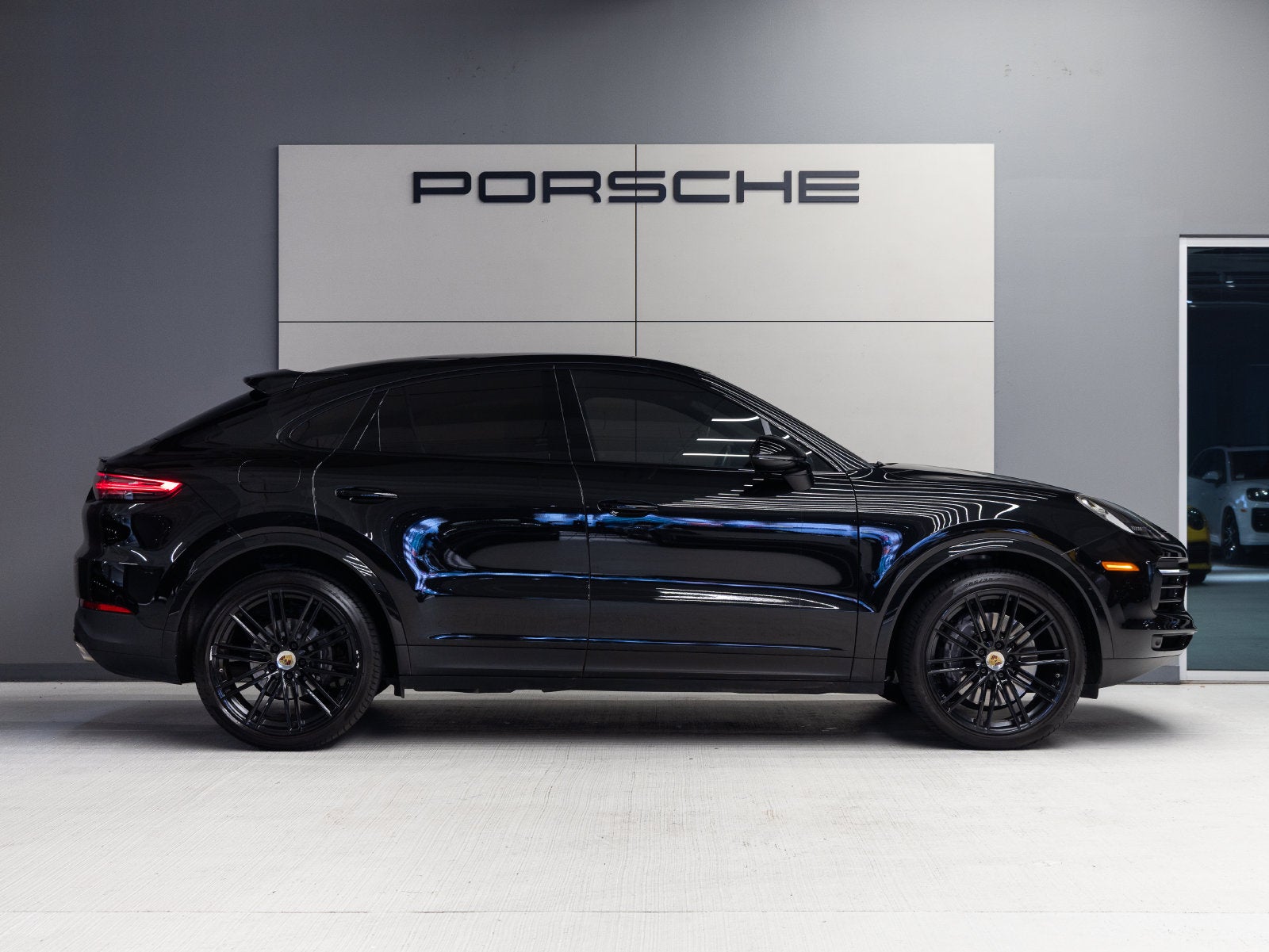 2023 Porsche Cayenne Cayenne Coupe