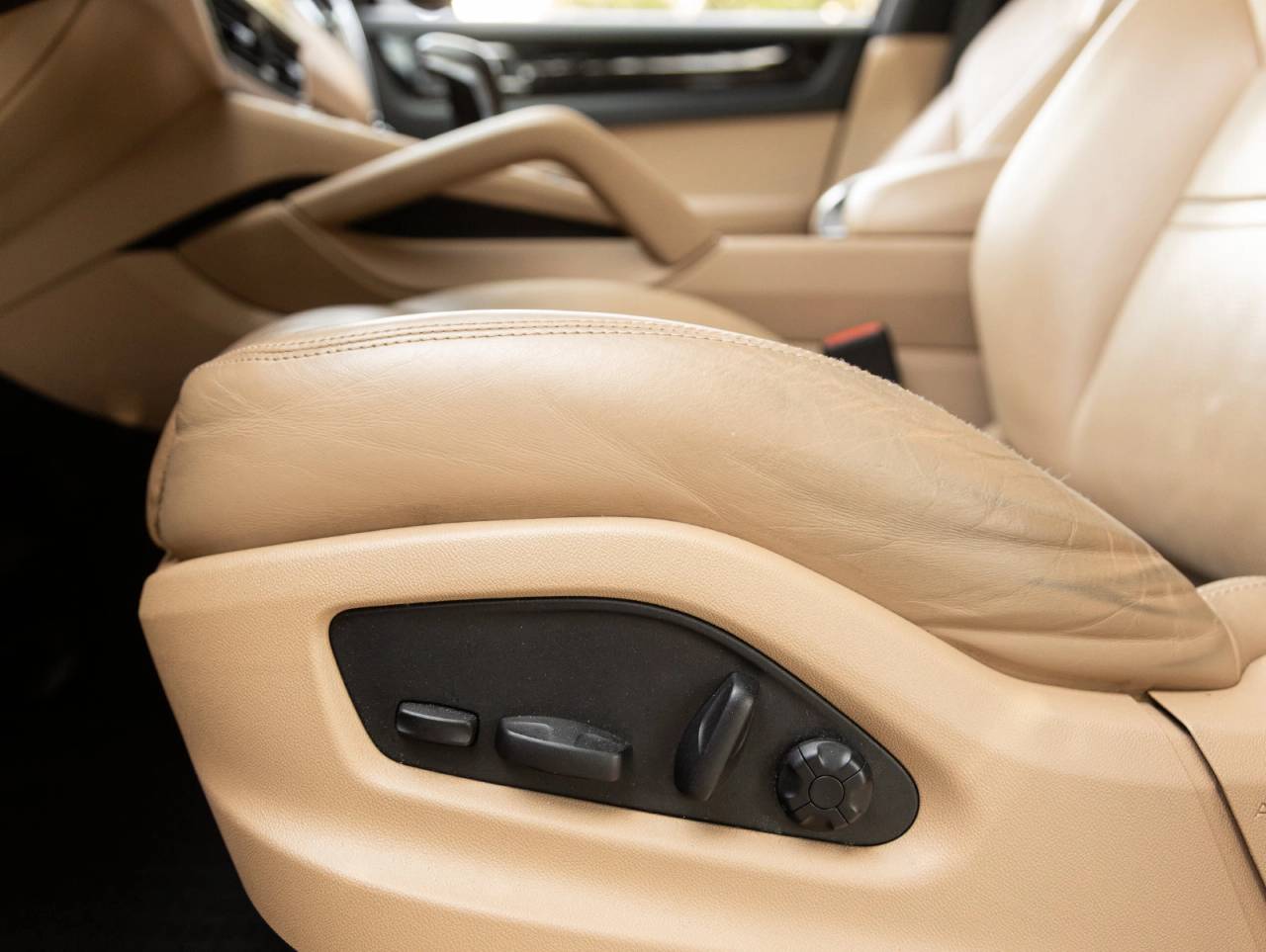 2023 Porsche Cayenne Cayenne Coupe
